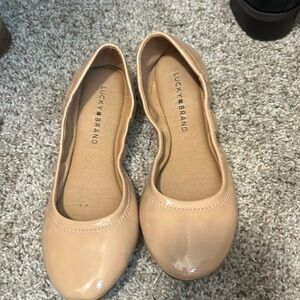 Lucky brand tan flats size 7 1/2